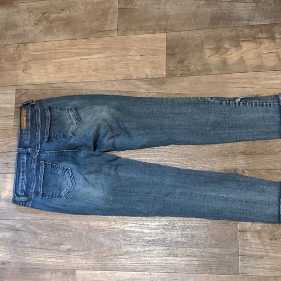 Dollhouse Alexa Ankle Cropped Jeans - Picture 4 of 9